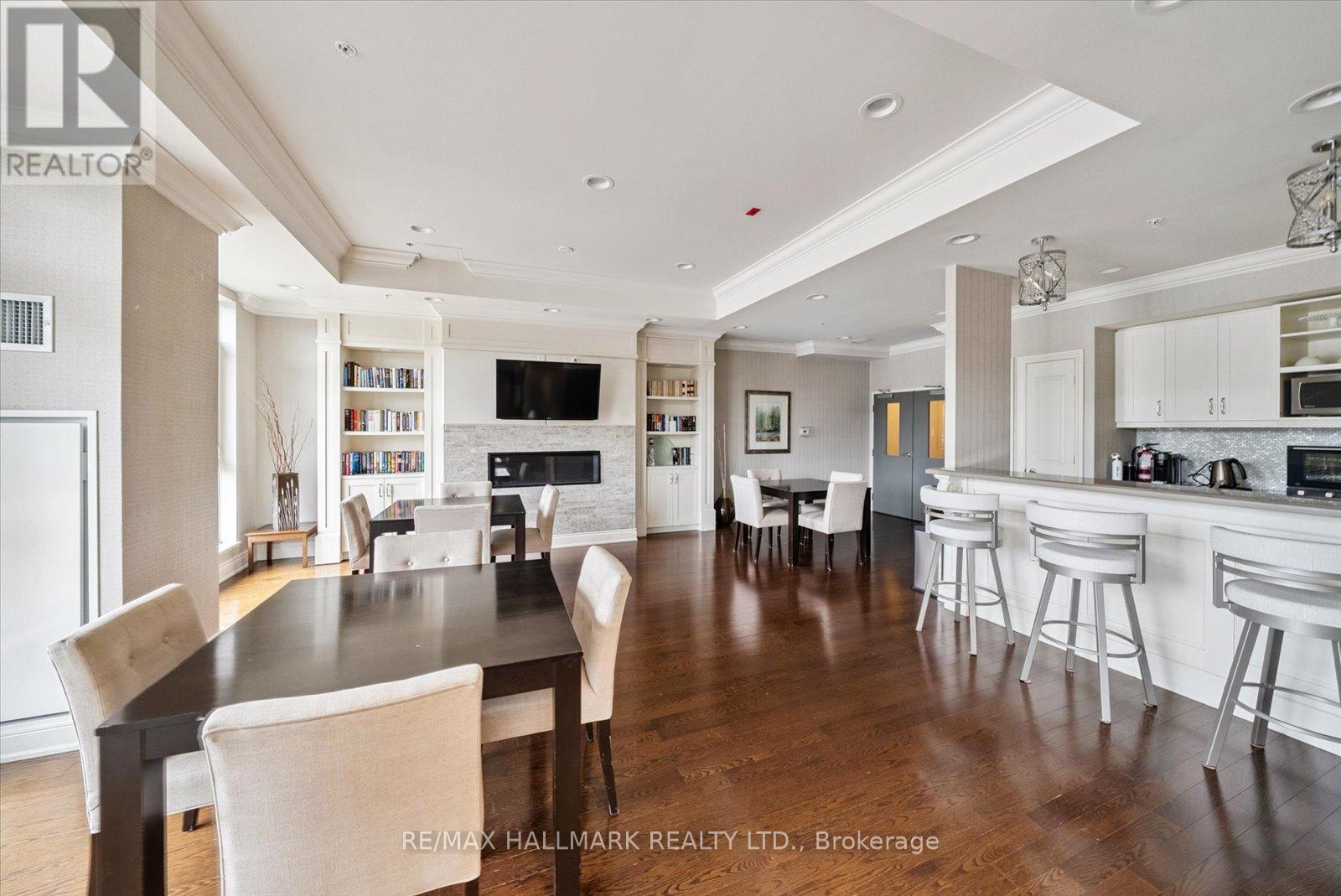 Photo 39 of 311 68 Main Street N, Markham ON