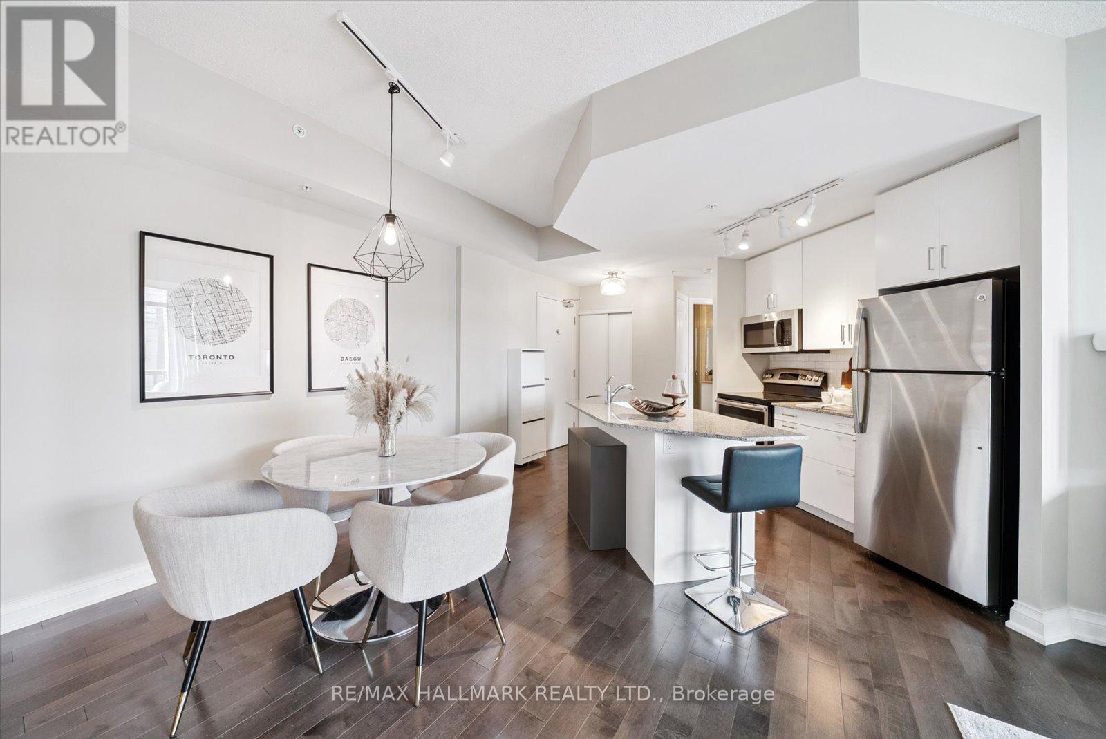 Photo 10 of 311 68 Main Street N, Markham ON