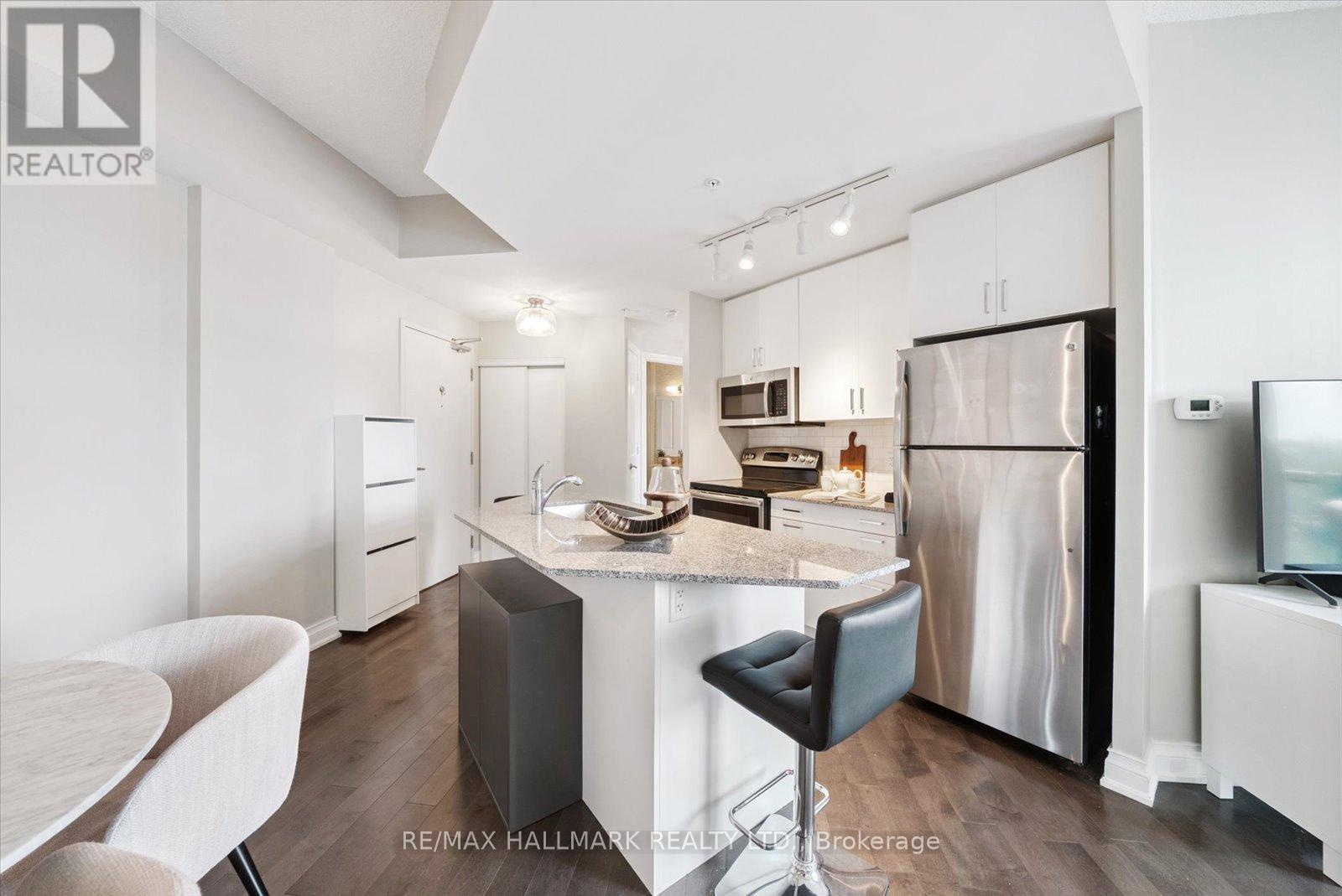 Photo 5 of 311 68 Main Street N, Markham ON