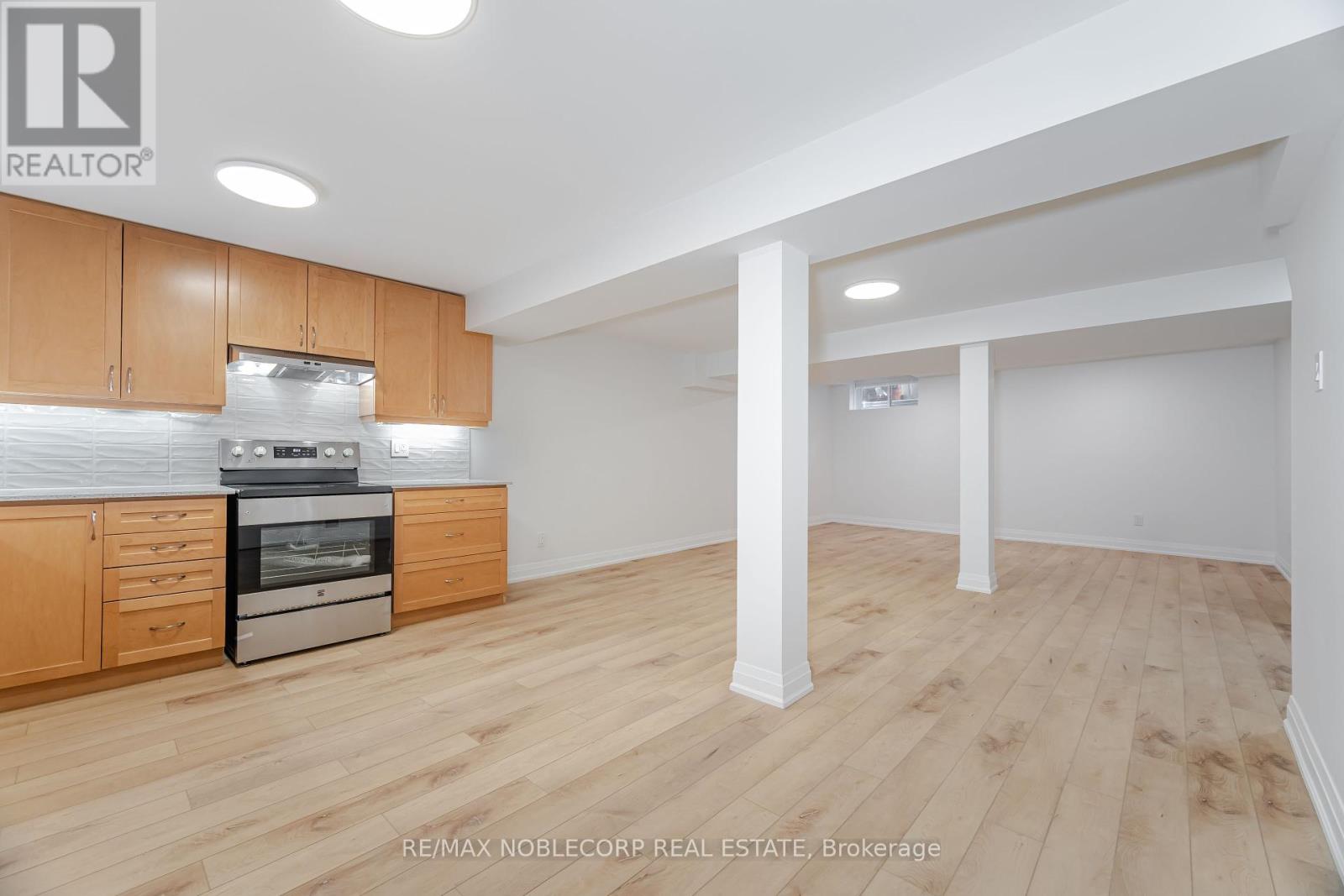 Photo 22 of Lower 131 Dunstan Crescent, Vaughan ON