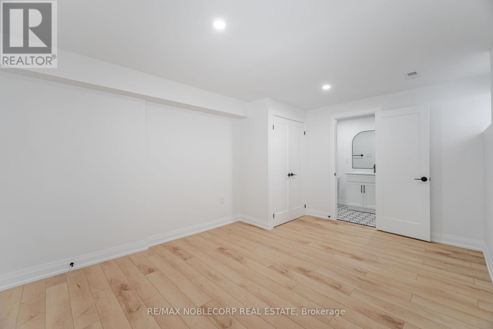 Photo 24 of Lower 131 Dunstan Crescent, Vaughan ON