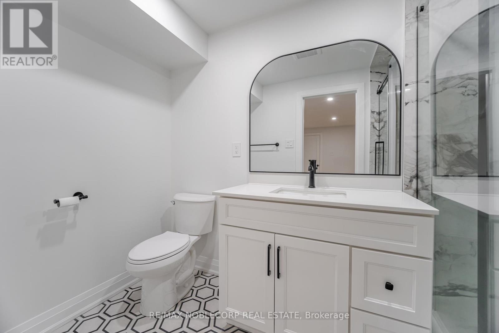 Photo 10 of Lower 131 Dunstan Crescent, Vaughan ON