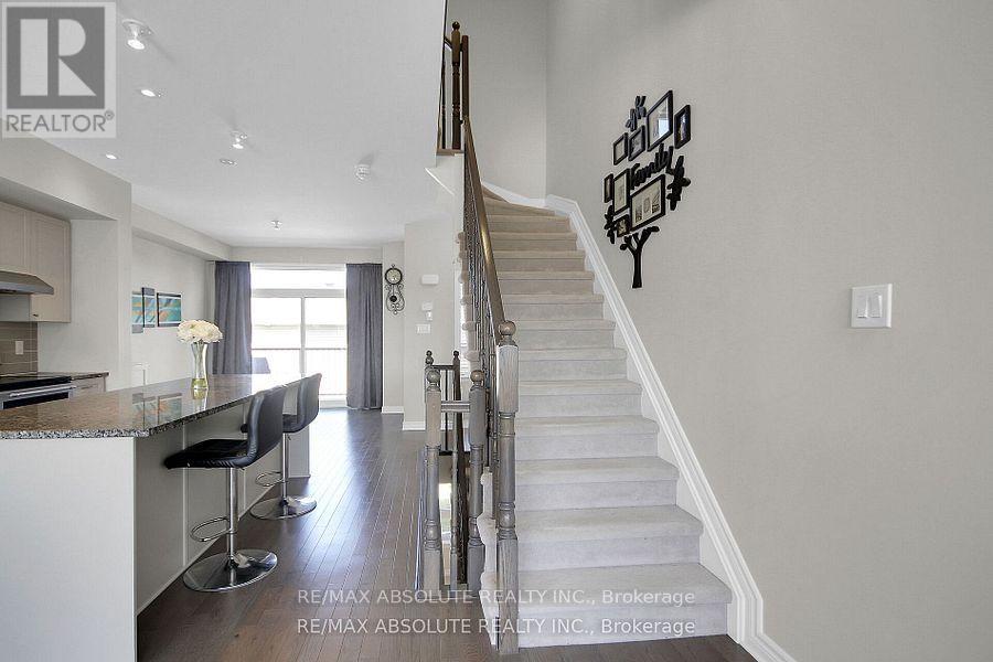 Photo 25 of 327 Twinflower Way, Ottawa ON