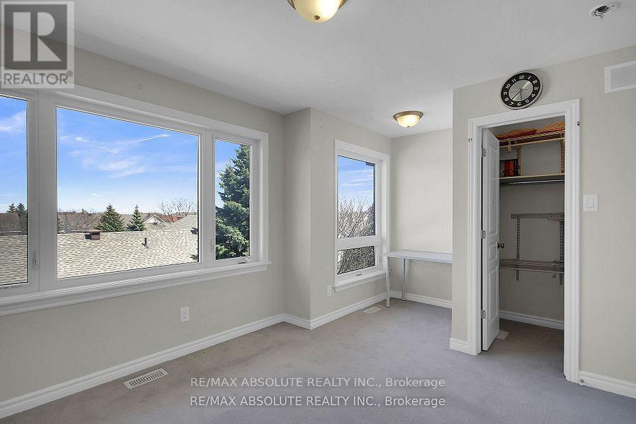 Photo 28 of 327 Twinflower Way, Ottawa ON