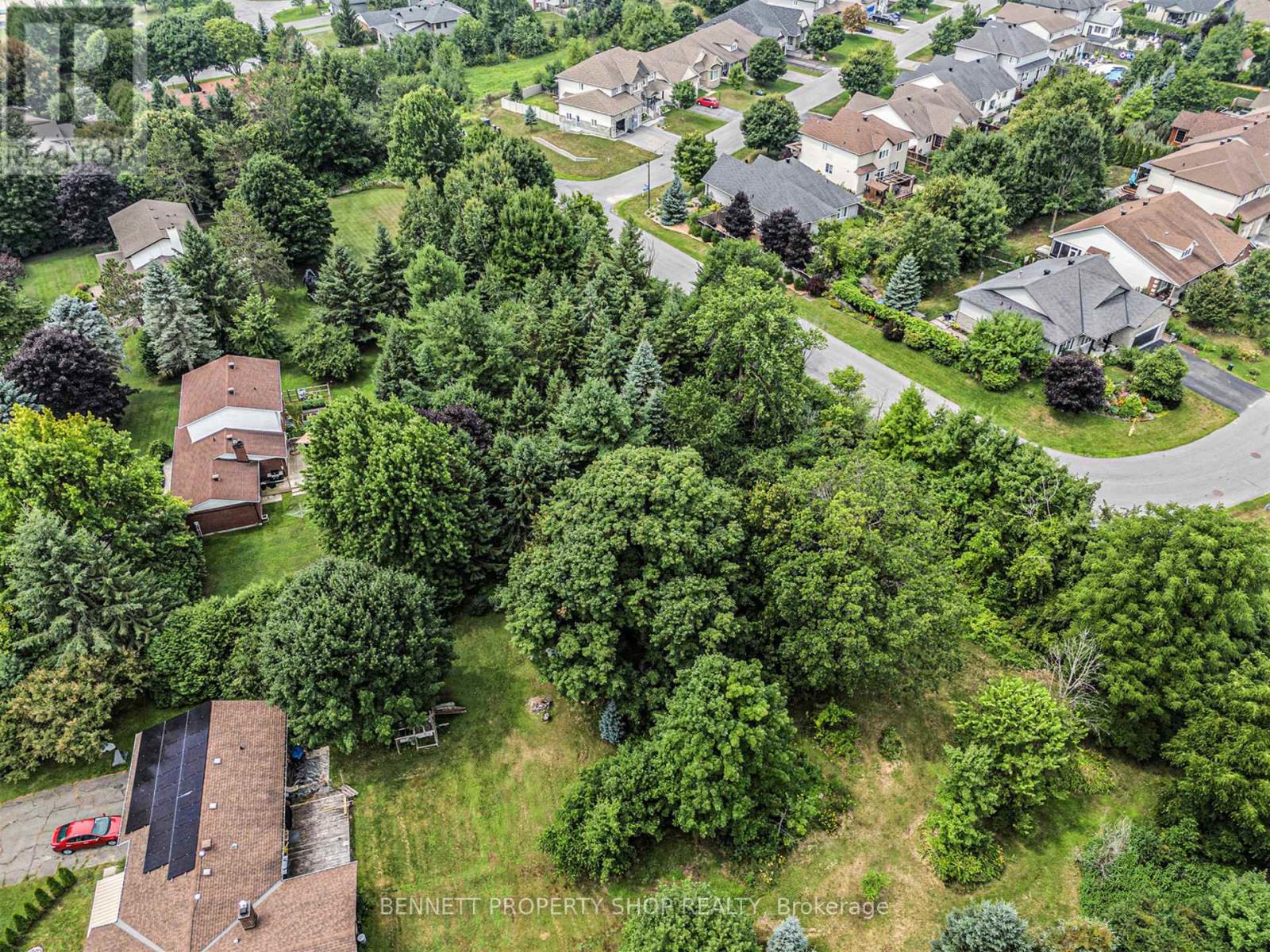 Photo 21 of 160 Juanita Avenue, Ottawa ON