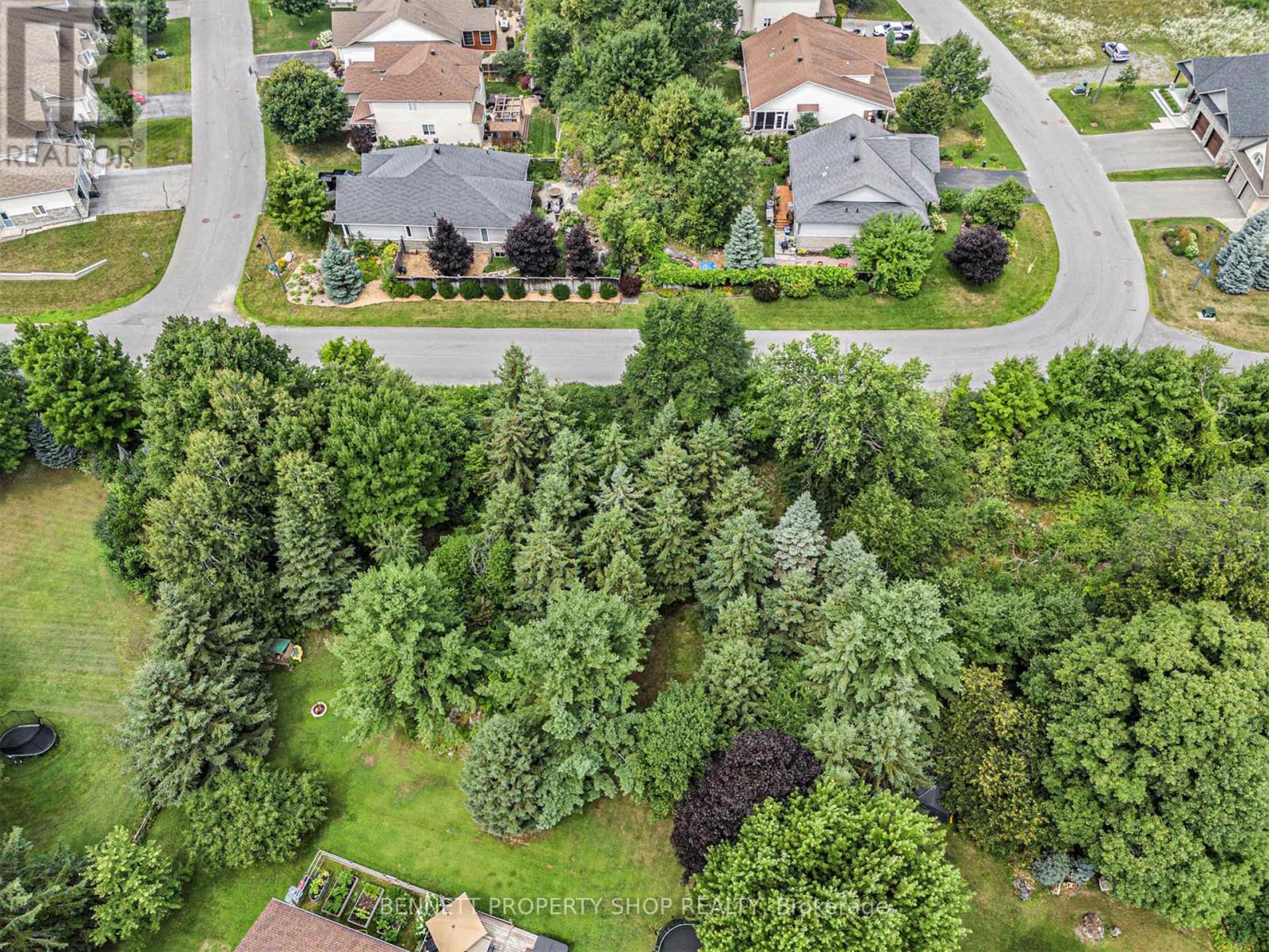 Photo 13 of 160 Juanita Avenue, Ottawa ON