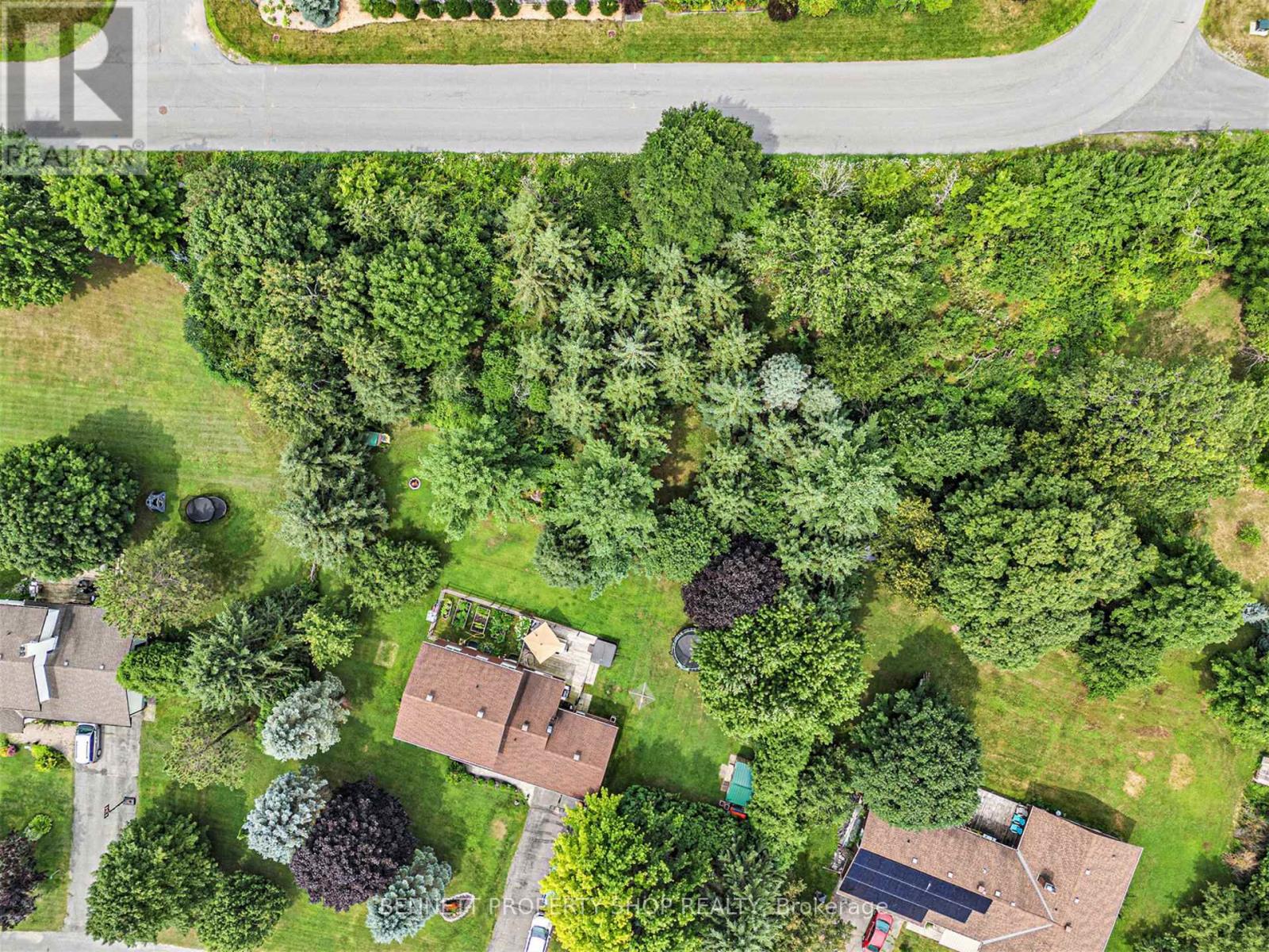 Photo 9 of 160 Juanita Avenue, Ottawa ON