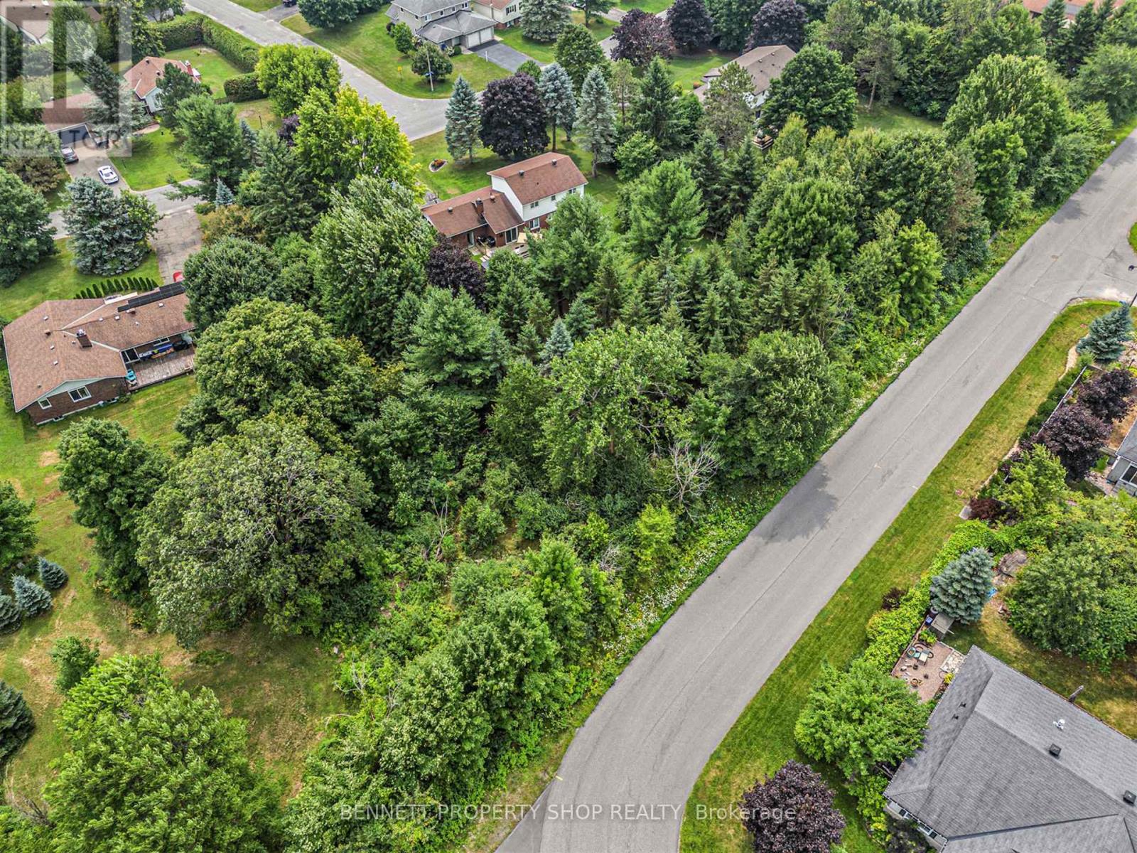 Photo 6 of 160 Juanita Avenue, Ottawa ON