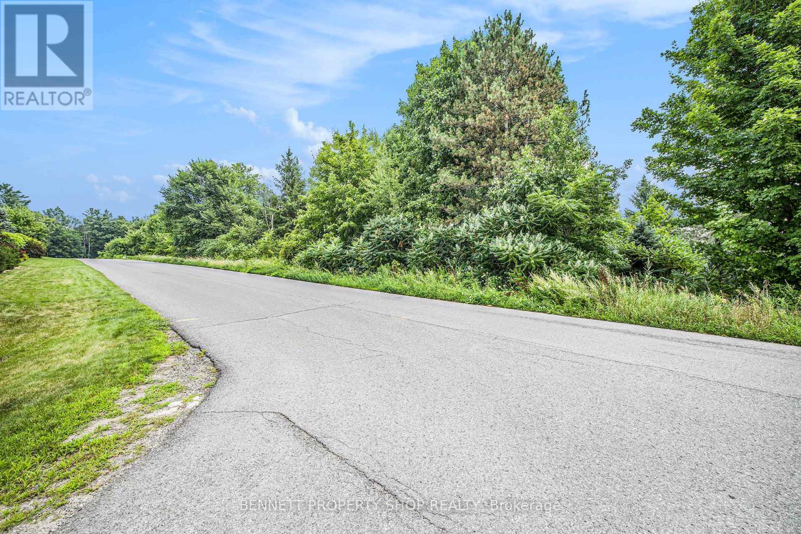 Photo 25 of 160 Juanita Avenue, Ottawa ON
