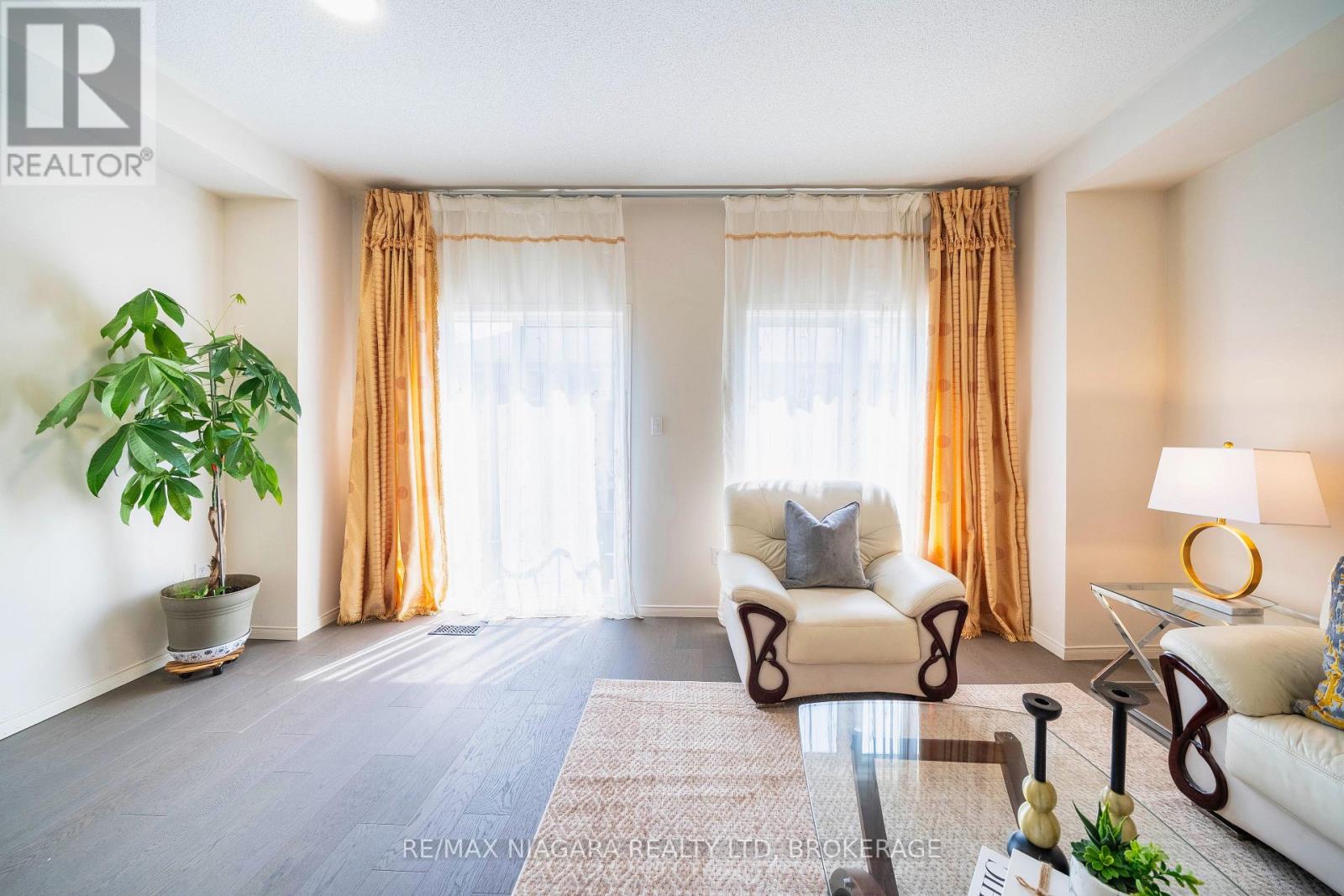 Photo 42 of 56 1130 Cawthra Road, Mississauga ON