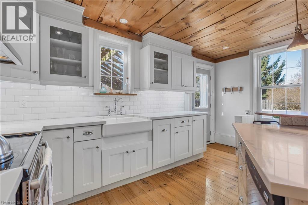 Photo 10 of 124 Colver Street, Smithville ON