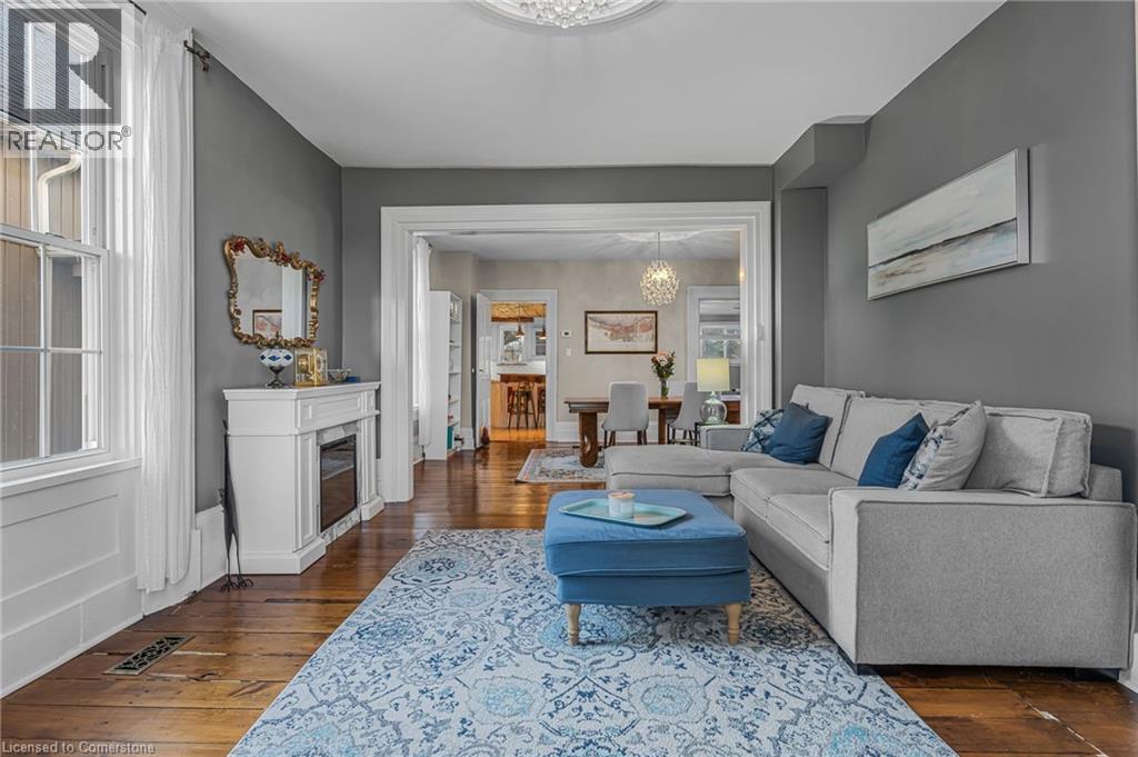 Photo 16 of 124 Colver Street, Smithville ON