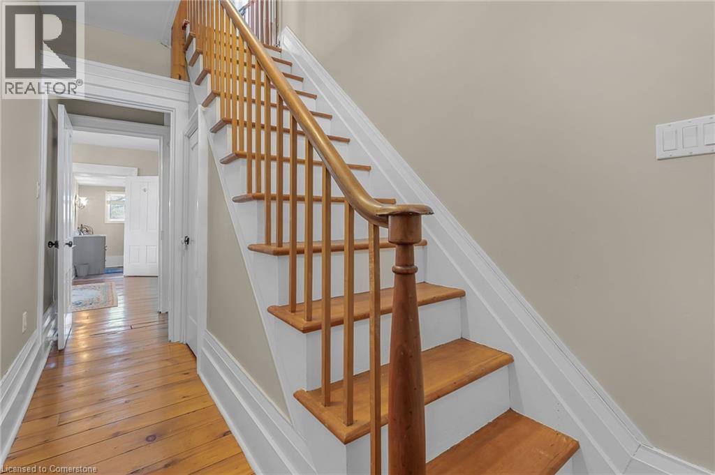 Photo 18 of 124 Colver Street, Smithville ON