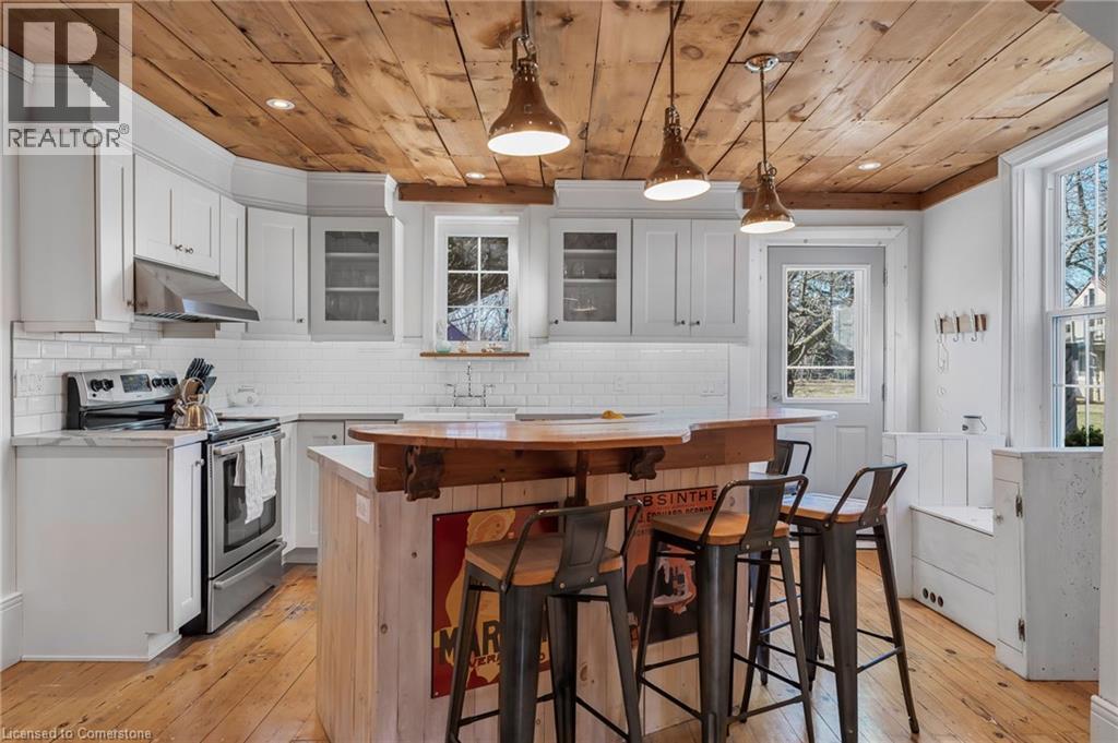Photo 9 of 124 Colver Street, Smithville ON