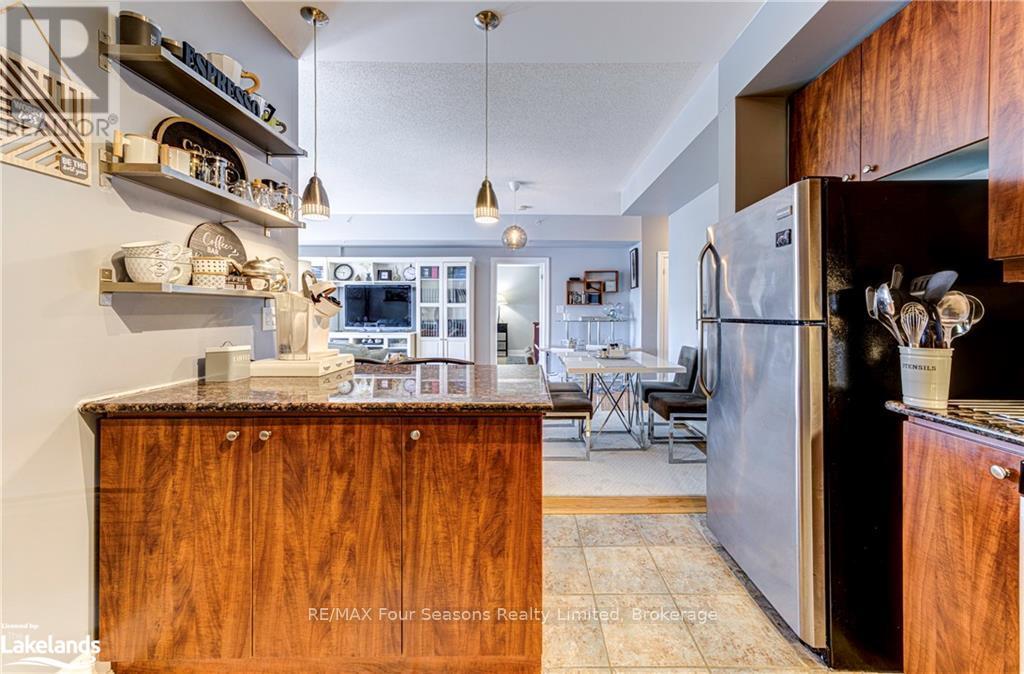 Photo 14 of 309 1 Shipyard Lane, Collingwood ON