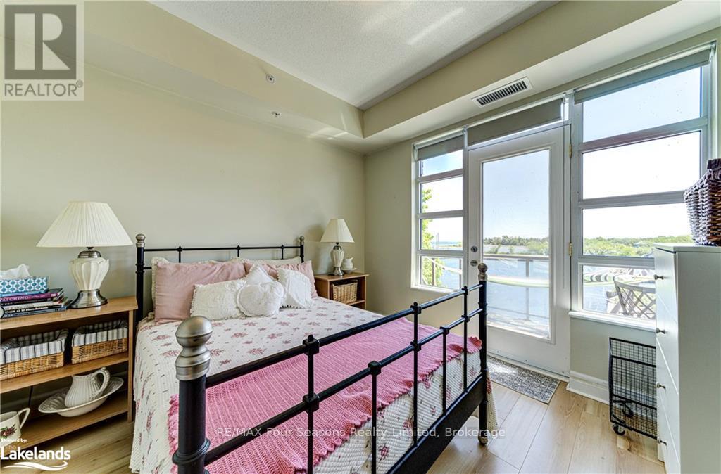 Photo 28 of 309 1 Shipyard Lane, Collingwood ON