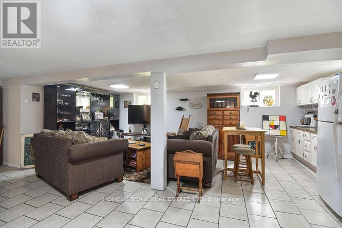 53 GOODYEAR ROAD - 18