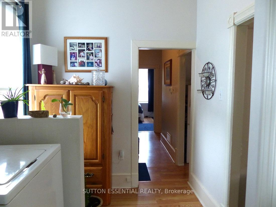 Photo 1 of 71 Russell Street E, Smiths Falls ON