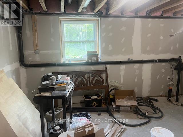 Photo 33 of 1078 South Kahshe Lake Road E, Gravenhurst ON