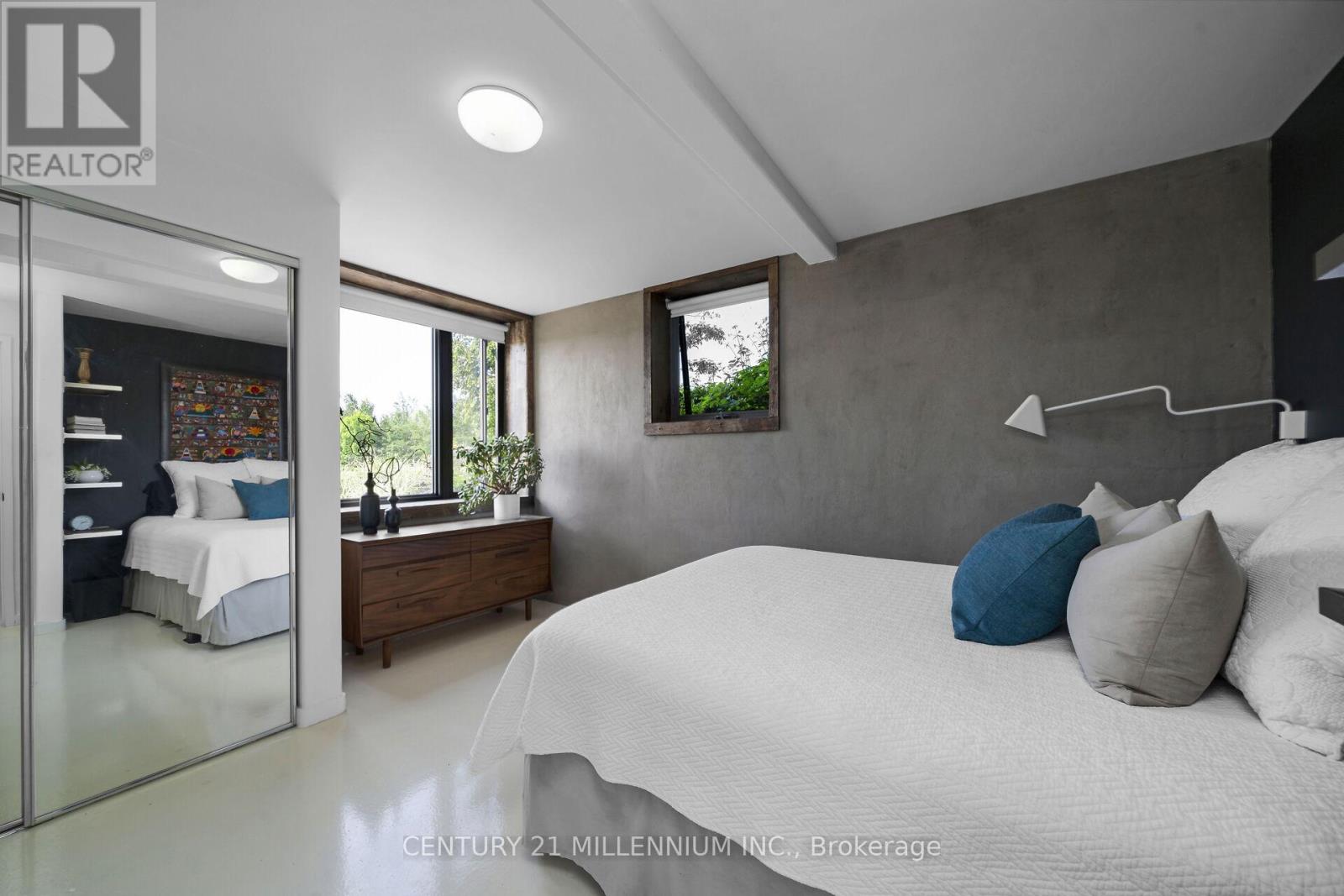 Photo 7 of 5880 Winston Churchill Boulevard, Erin ON