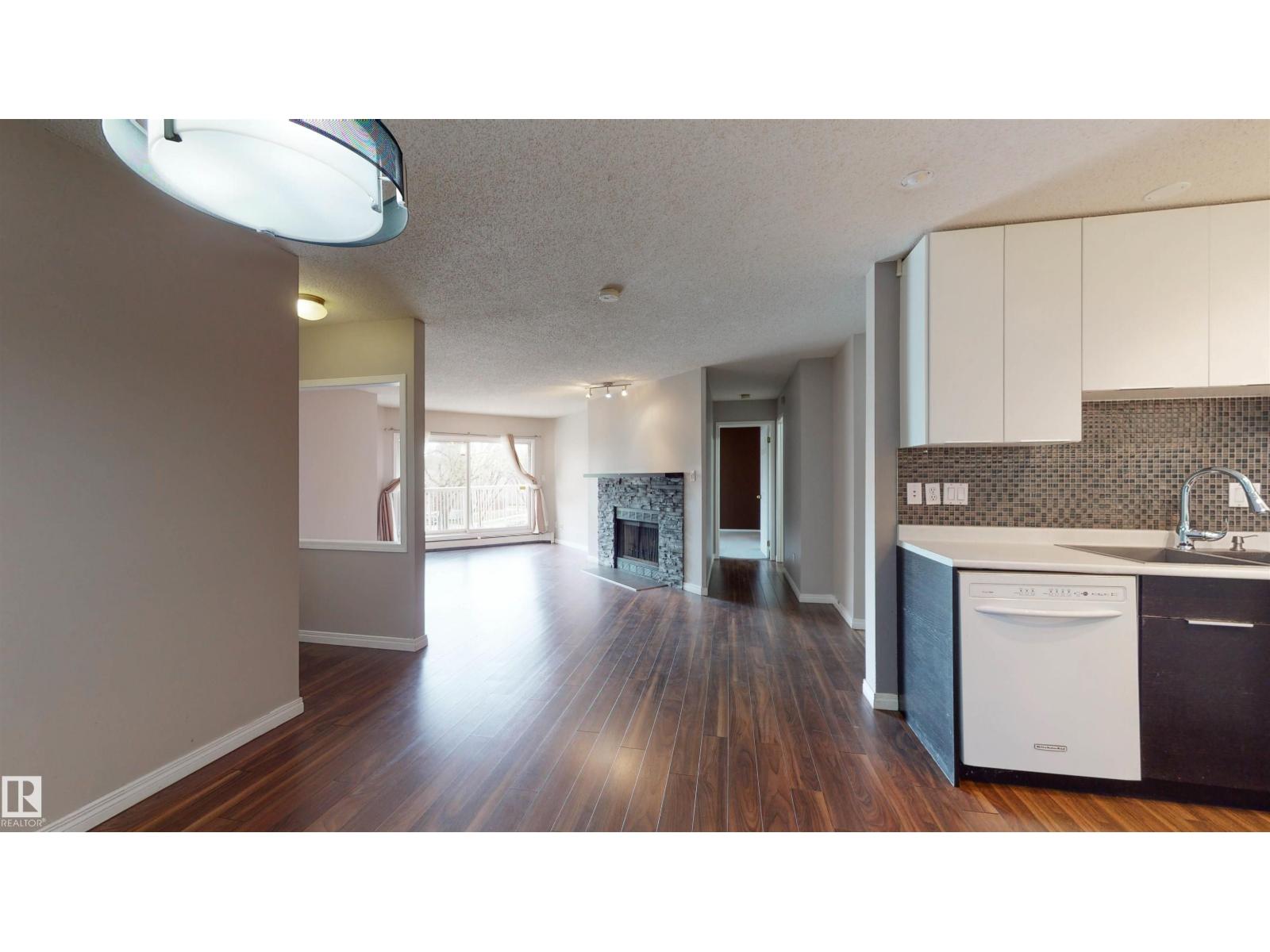 Photo 13 of 316 9010 106 Av Nw Nw, Edmonton AB