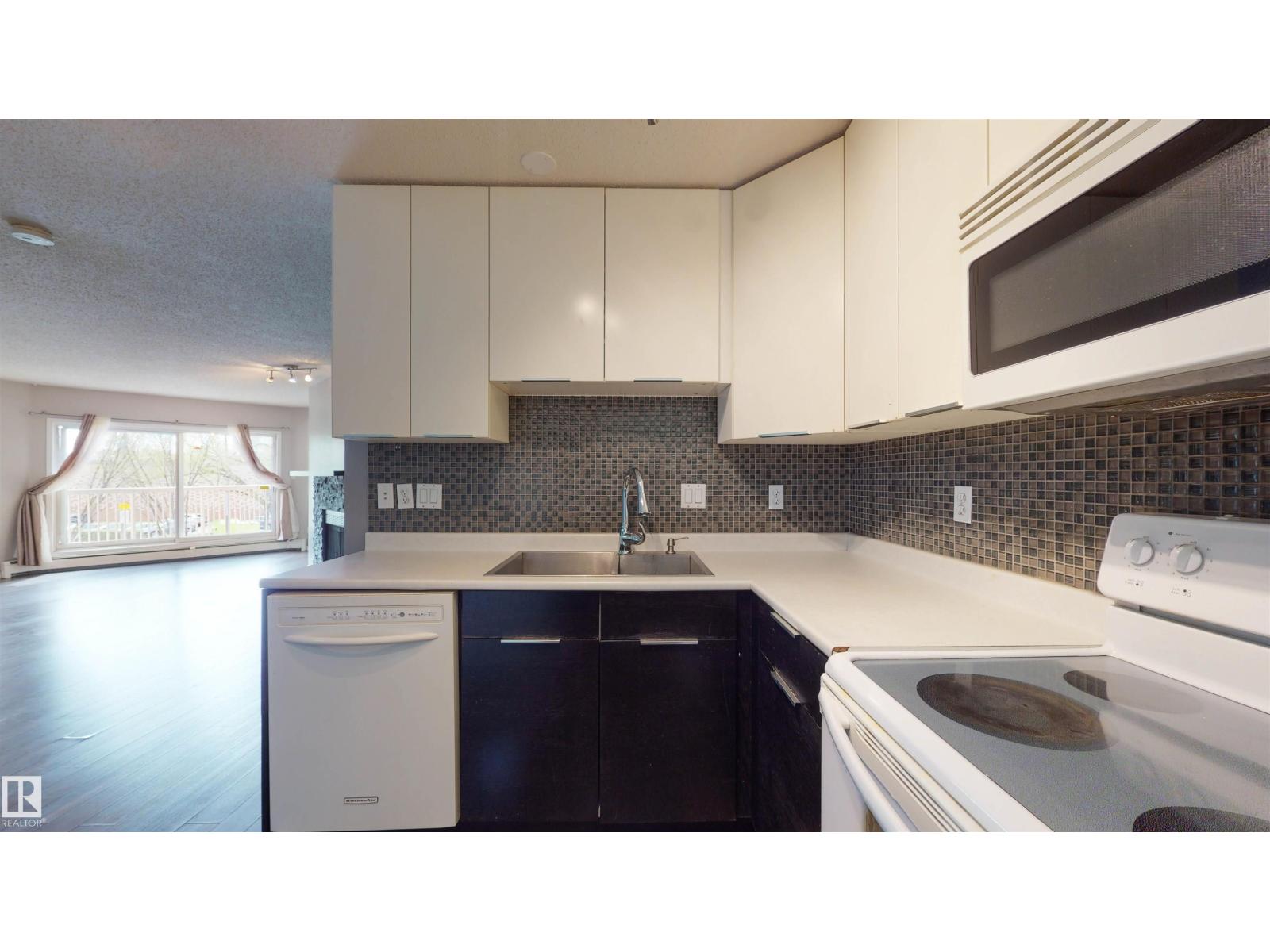 Photo 16 of 316 9010 106 Av Nw Nw, Edmonton AB