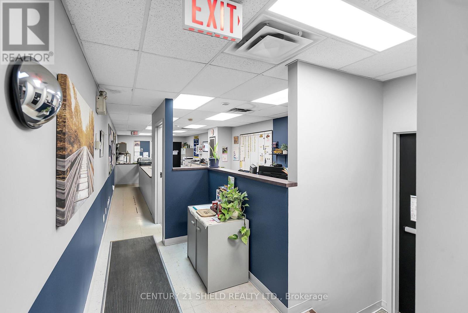 Photo 12 of 120 Tollgate Street W, Cornwall ON