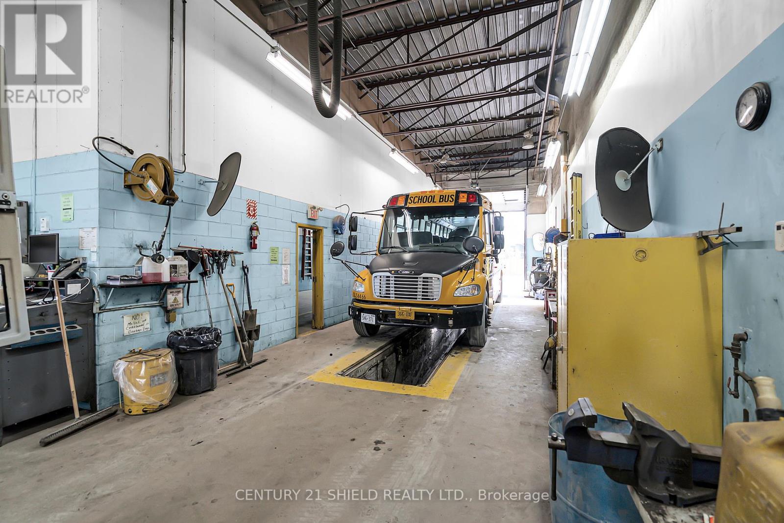 Photo 41 of 120 Tollgate Street W, Cornwall ON