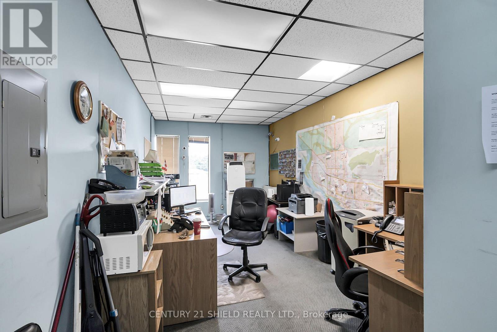 Photo 8 of 120 Tollgate Street W, Cornwall ON