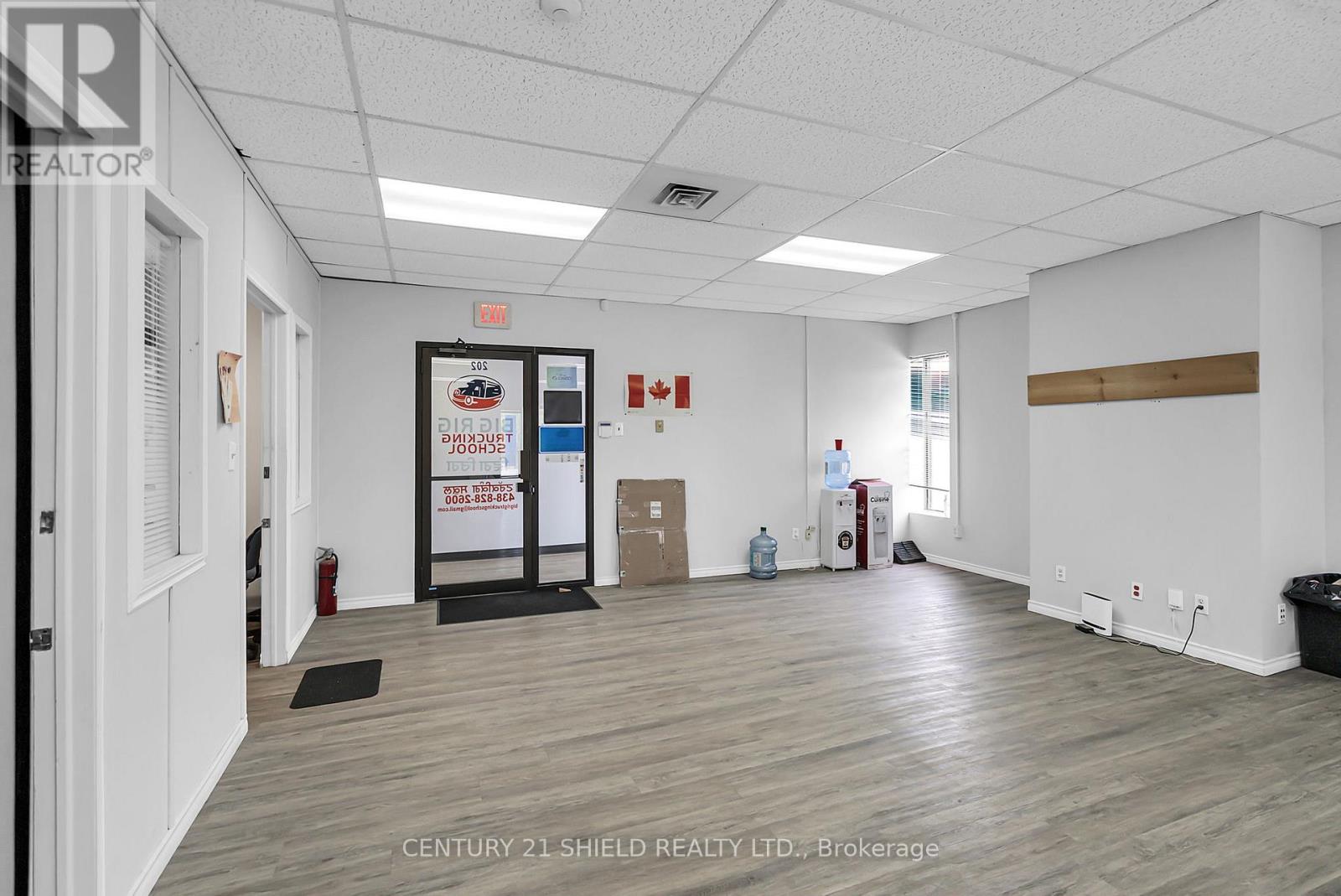 Photo 48 of 120 Tollgate Street W, Cornwall ON