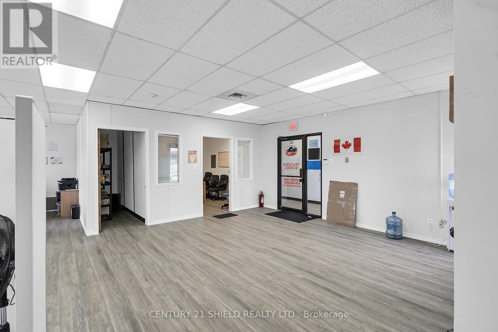 Photo 27 of 120 Tollgate Street W, Cornwall ON