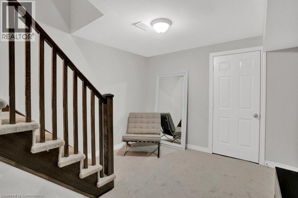 Photo 13 of 124 Grandell Drive, Hamilton ON