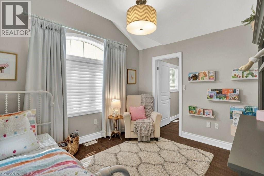 Photo 16 of 124 Grandell Drive, Hamilton ON