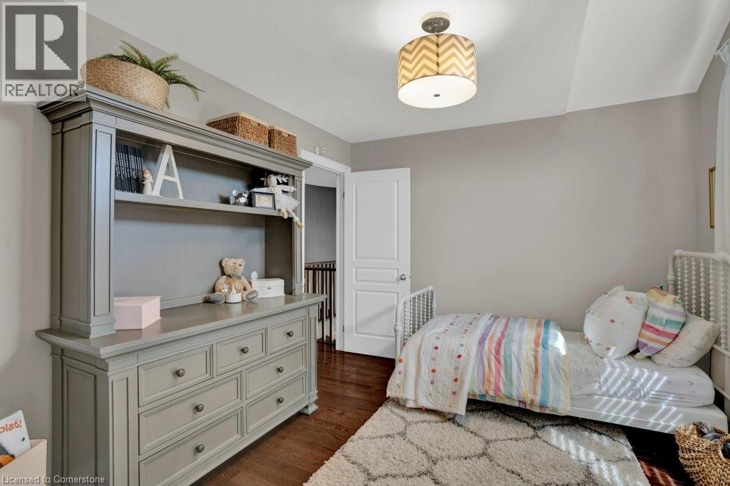 Photo 2 of 124 Grandell Drive, Hamilton ON
