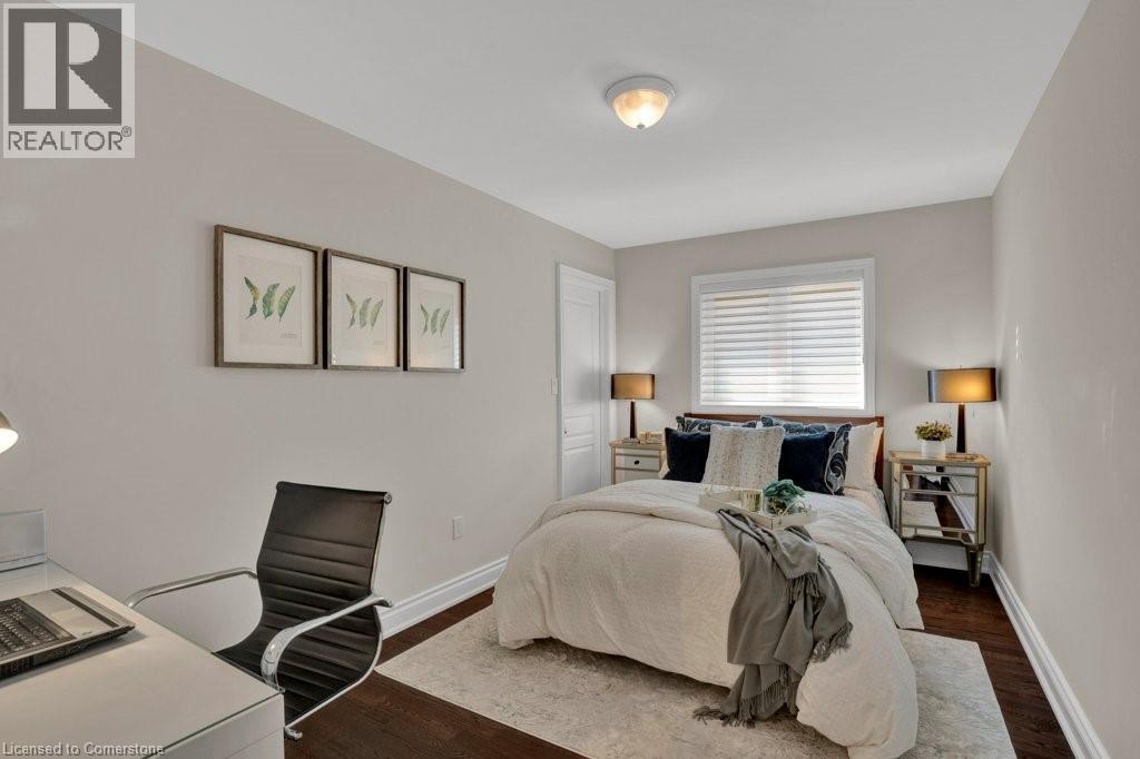 Photo 10 of 124 Grandell Drive, Hamilton ON