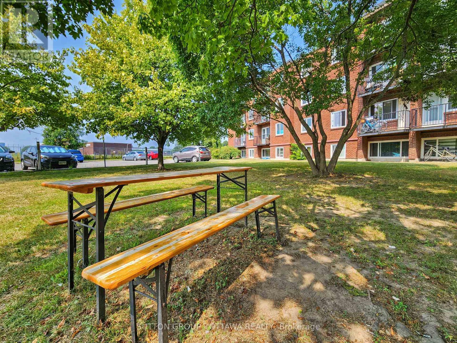 Photo 7 of 202 A 2044 Arrowsmith Drive, Ottawa ON