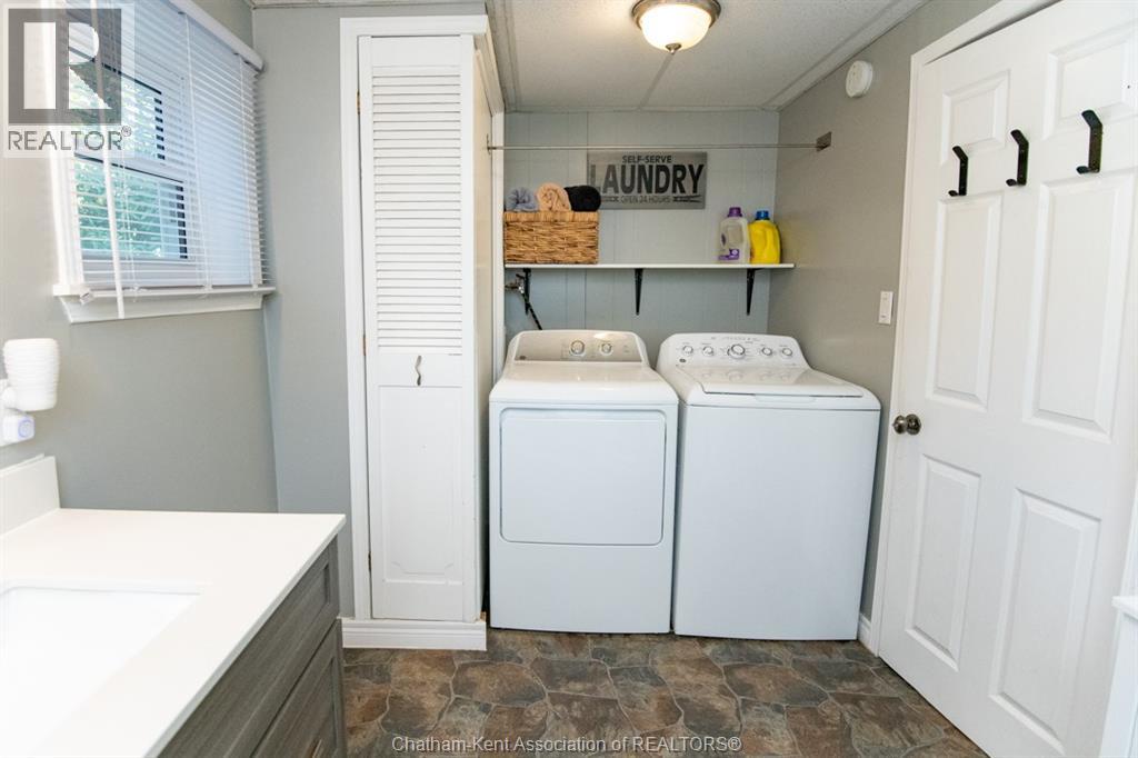 Photo 14 of 1131 Elgin Street, Wallaceburg ON