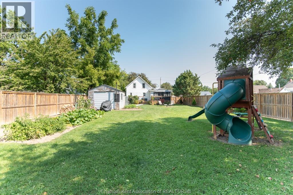 Photo 33 of 1131 Elgin Street, Wallaceburg ON