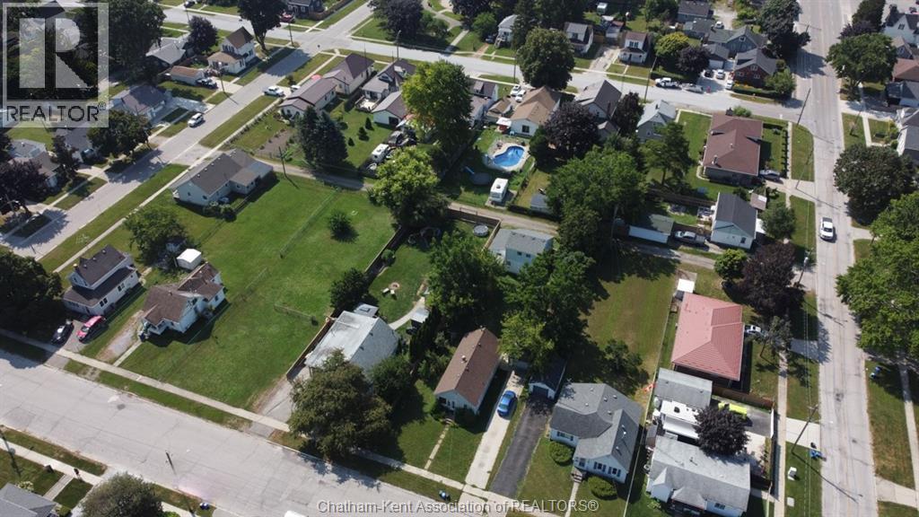 Photo 43 of 1131 Elgin Street, Wallaceburg ON