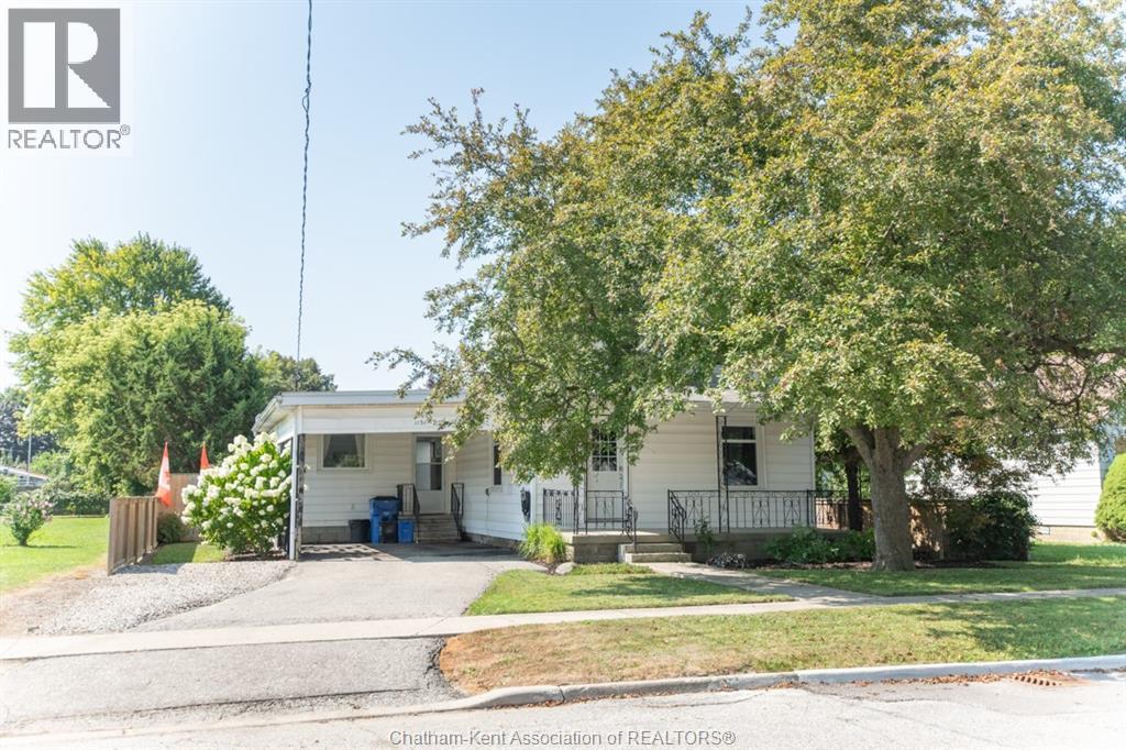 Photo 36 of 1131 Elgin Street, Wallaceburg ON