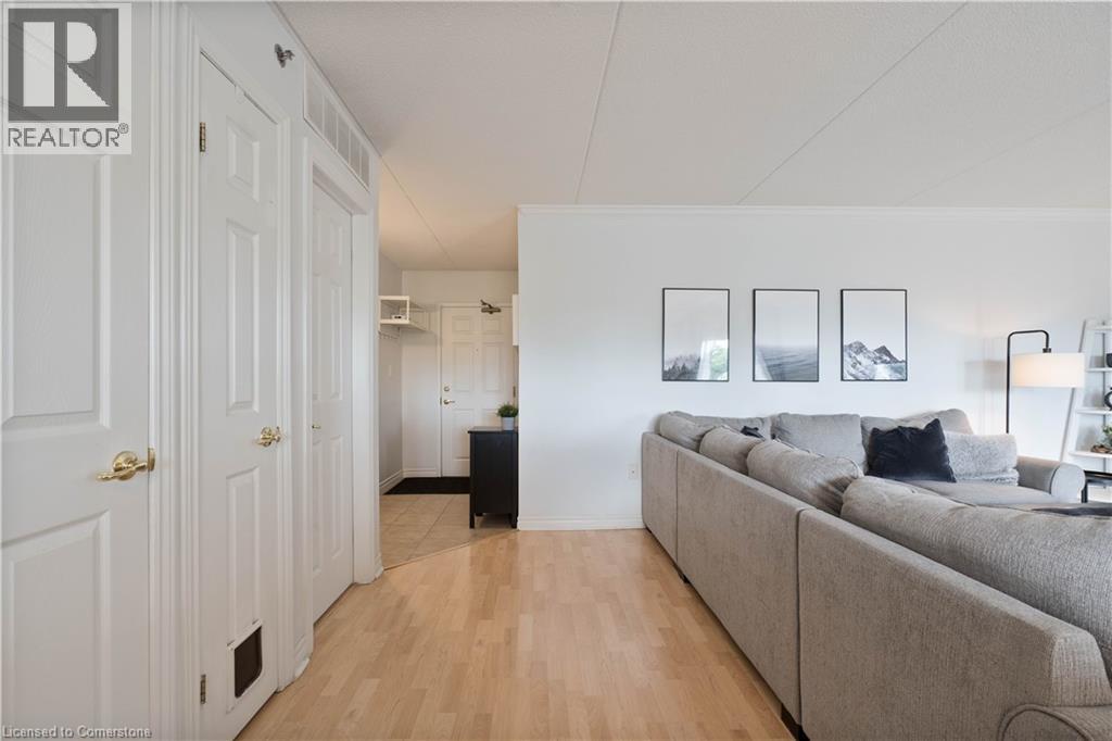 Photo 4 of 4450 Fairview Street Unit 304, Burlington ON