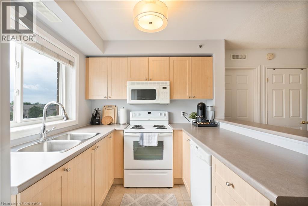 Photo 11 of 4450 Fairview Street Unit 304, Burlington ON
