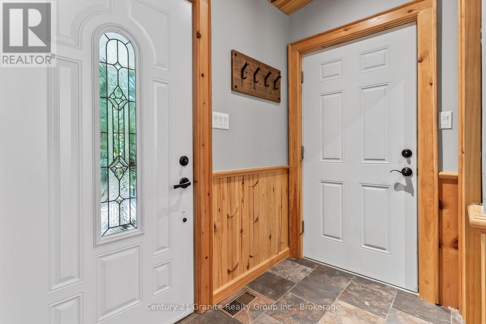 Photo 1 of 1012 Redner Road, Algonquin Highlands ON