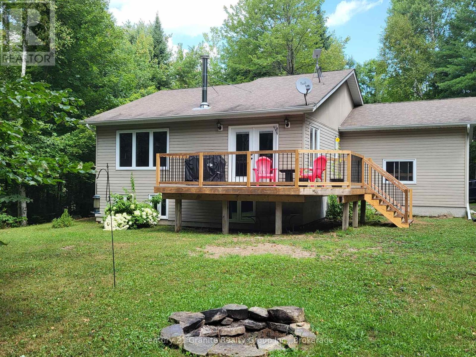 Photo 17 of 1012 Redner Road, Algonquin Highlands ON
