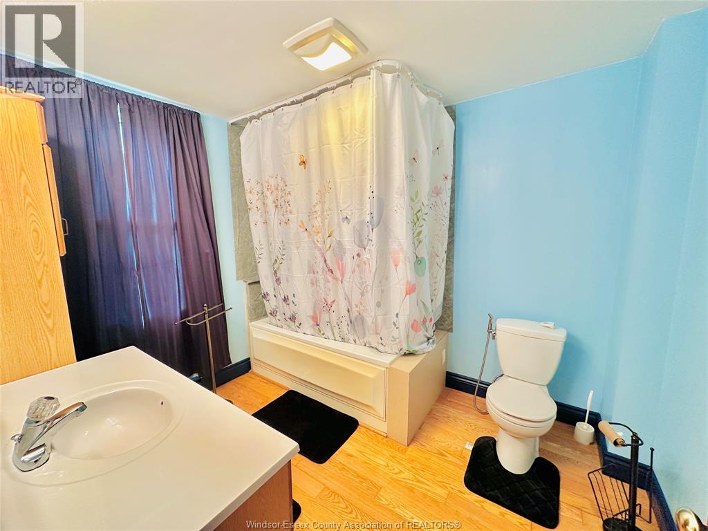 Photo 25 of 550 Allendale, Windsor ON