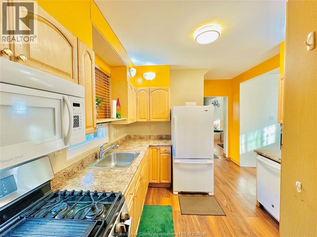 Photo 36 of 550 Allendale, Windsor ON