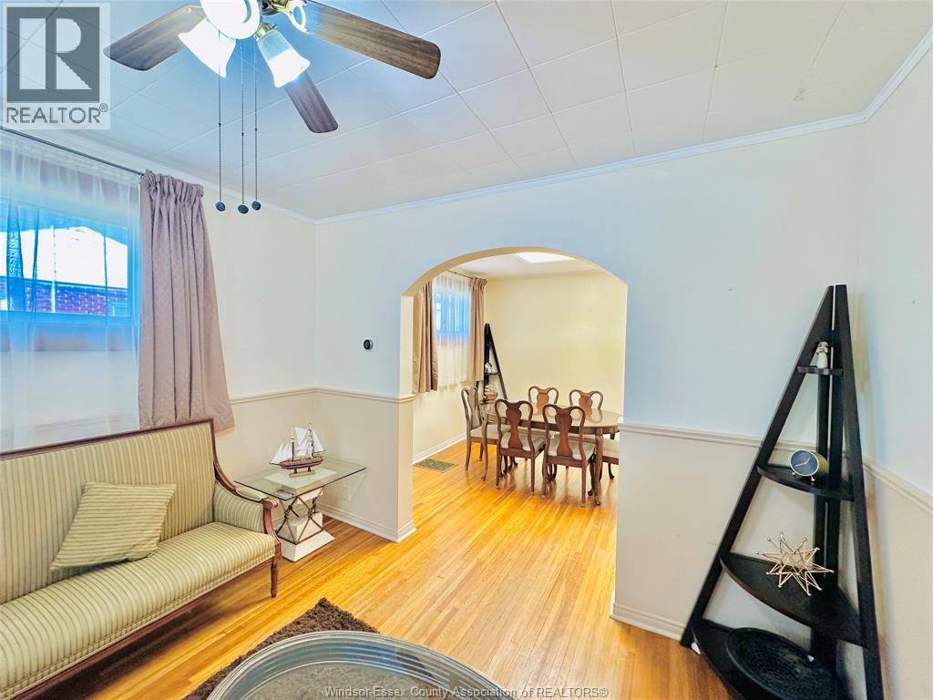 Photo 4 of 550 Allendale, Windsor ON