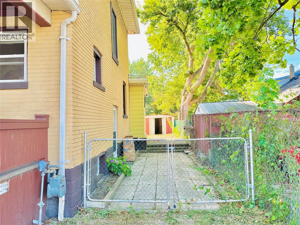 Photo 24 of 550 Allendale, Windsor ON