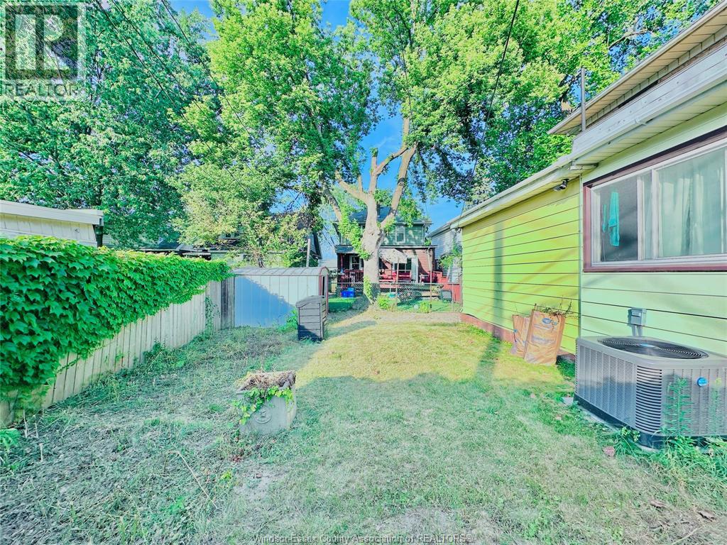 Photo 6 of 550 Allendale, Windsor ON