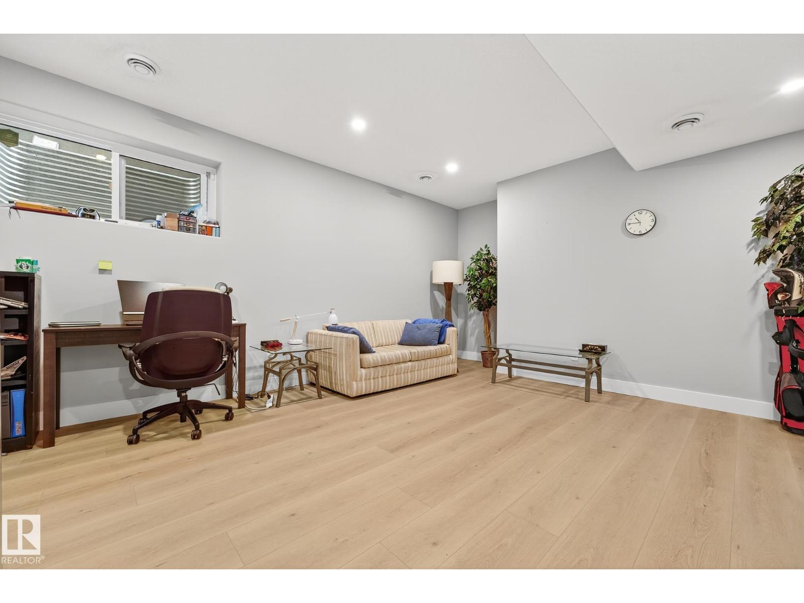 Photo 41 of 10813 123 St Nw, Edmonton AB